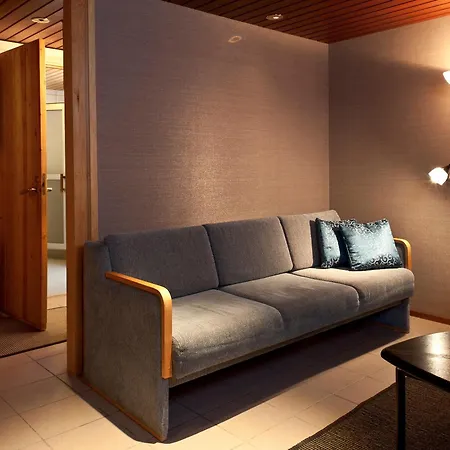 Aapiskukko Отель Пялькяне