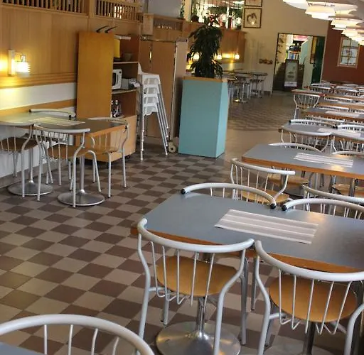 Hotell Aapiskukko 3*